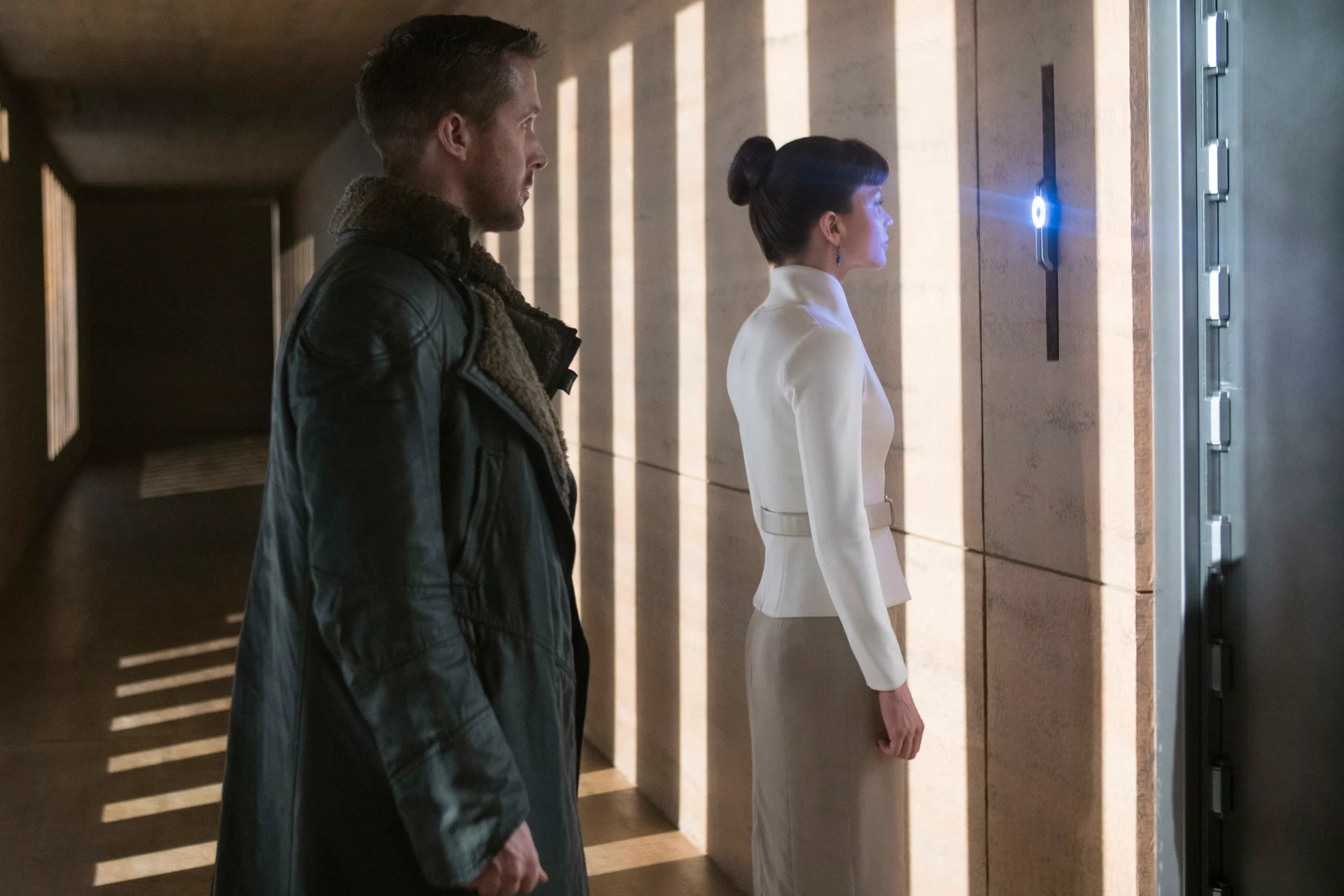 Бегущий по лезвию 2049