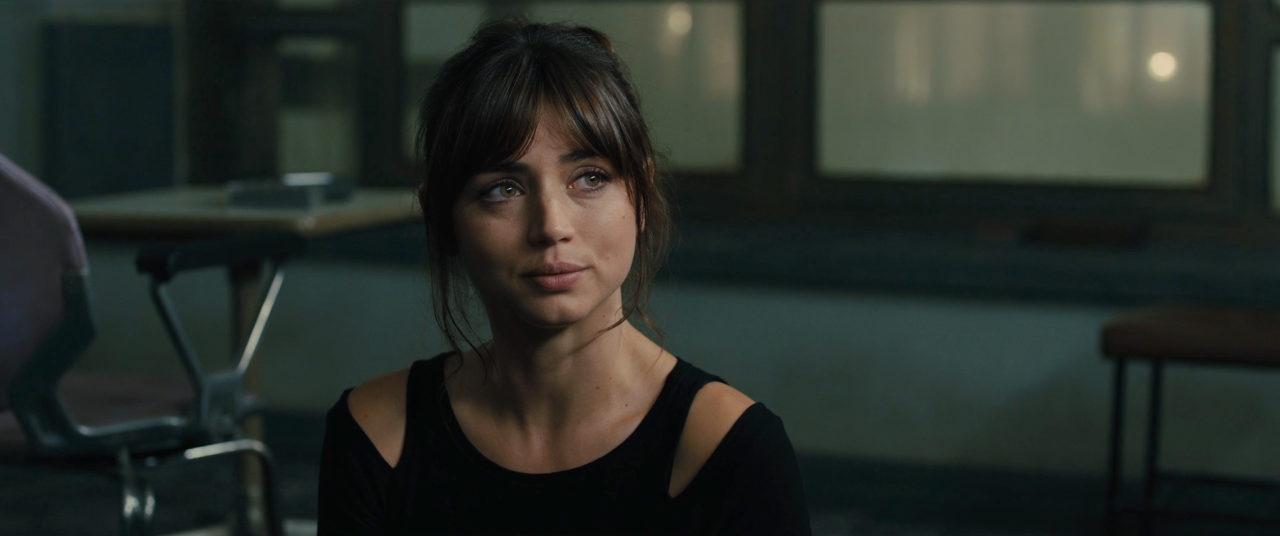 Бегущий по лезвию 2049