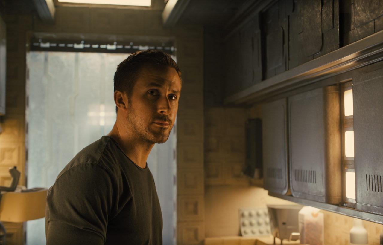 Бегущий по лезвию 2049